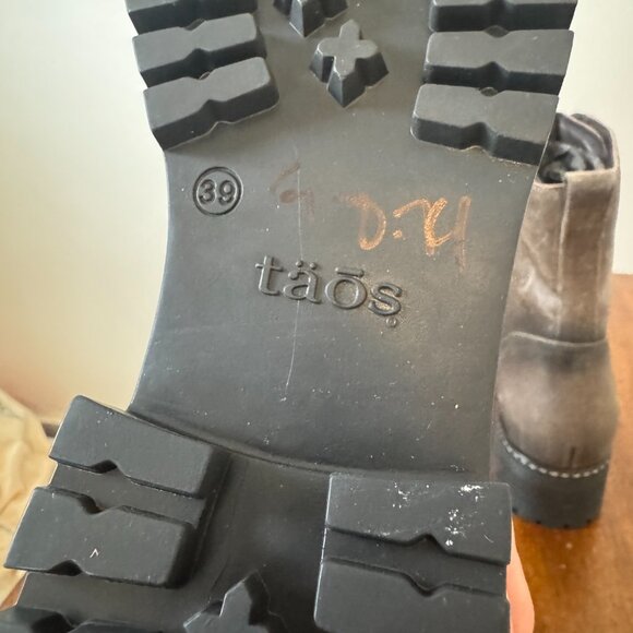 Taos Groupie Boot - Picture 11 of 12
